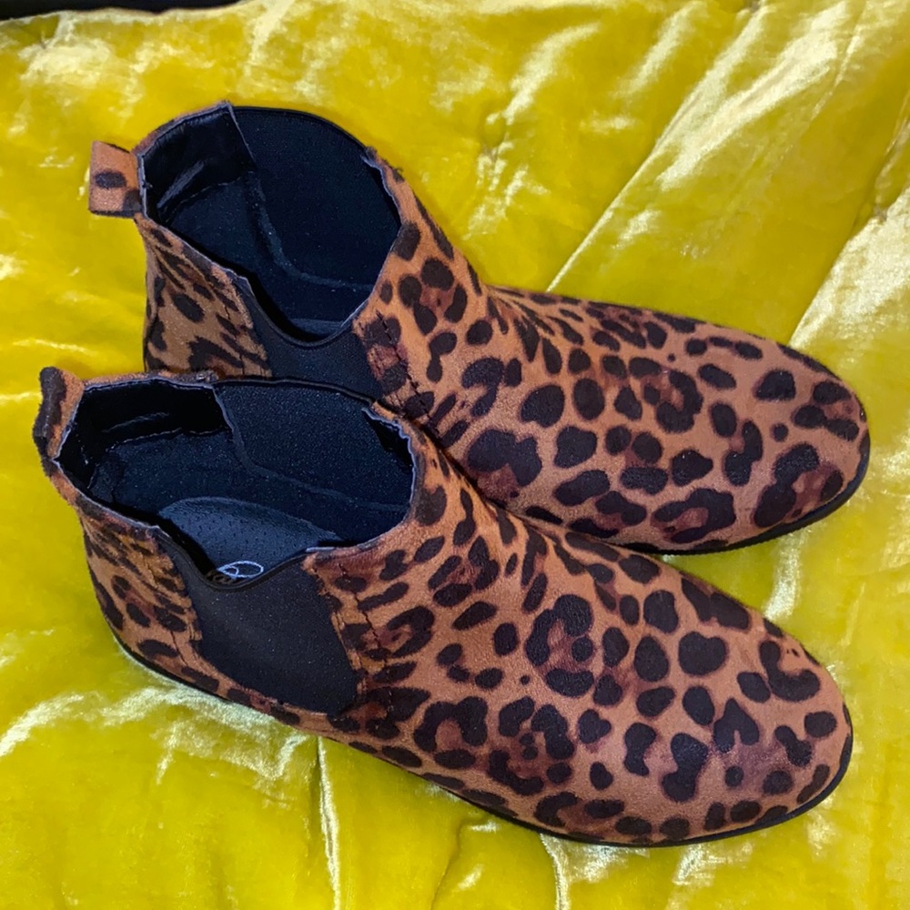 Leopard Print Chelsea Boots